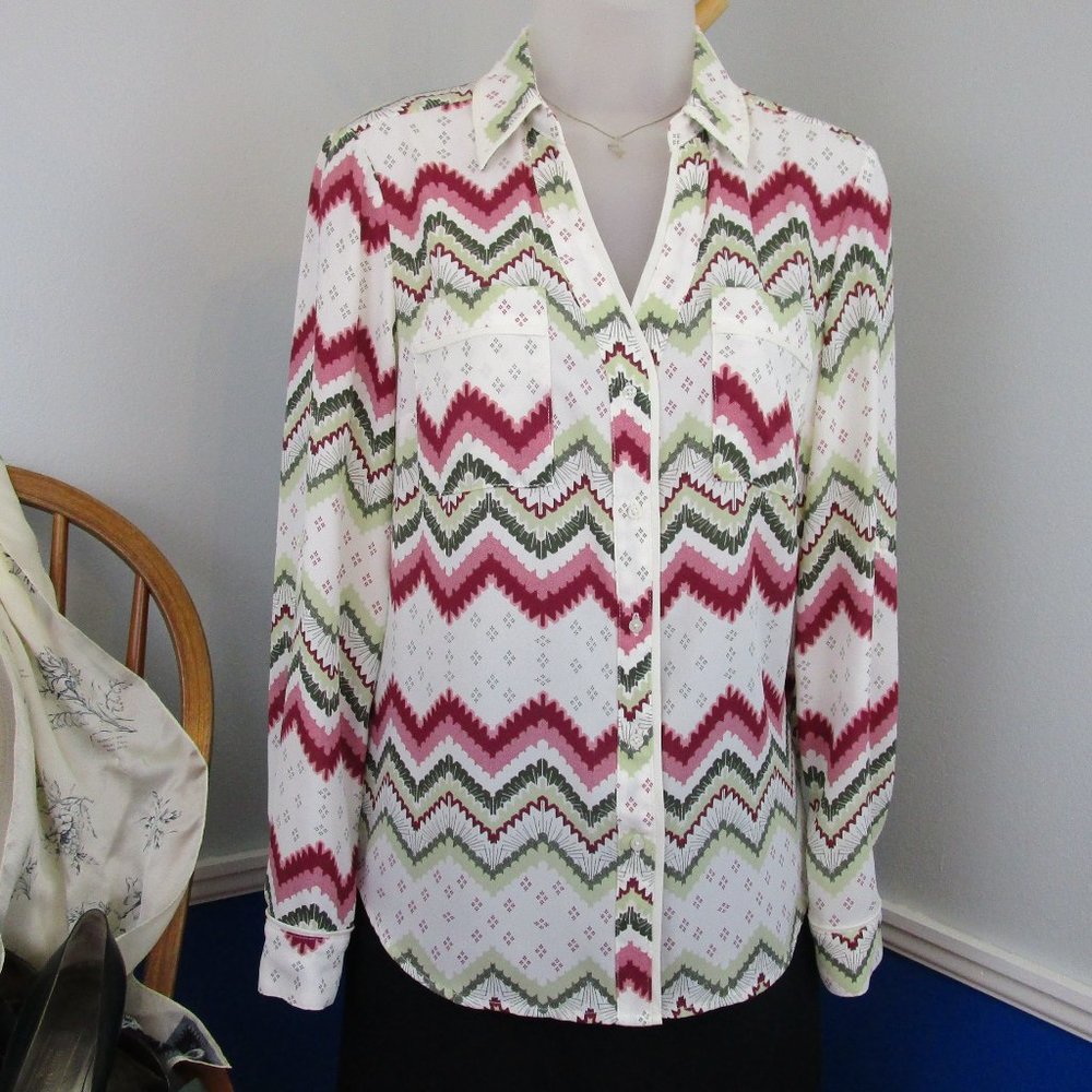 👚HP👚 Candie's D-Ring Roll Sleeve Button Down